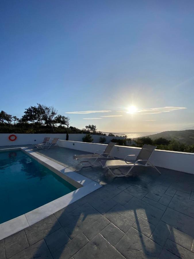 Villa George Sea View With Pool - Triopetra Eksteriør billede